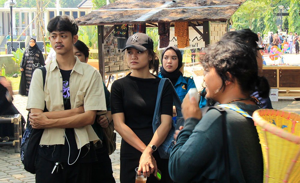 Rafii dari Omah Jangan Diam Terus Menjelaskan tentang Aktivasi Kolektif yang Dilakukannya (Photo by Nusunrise)