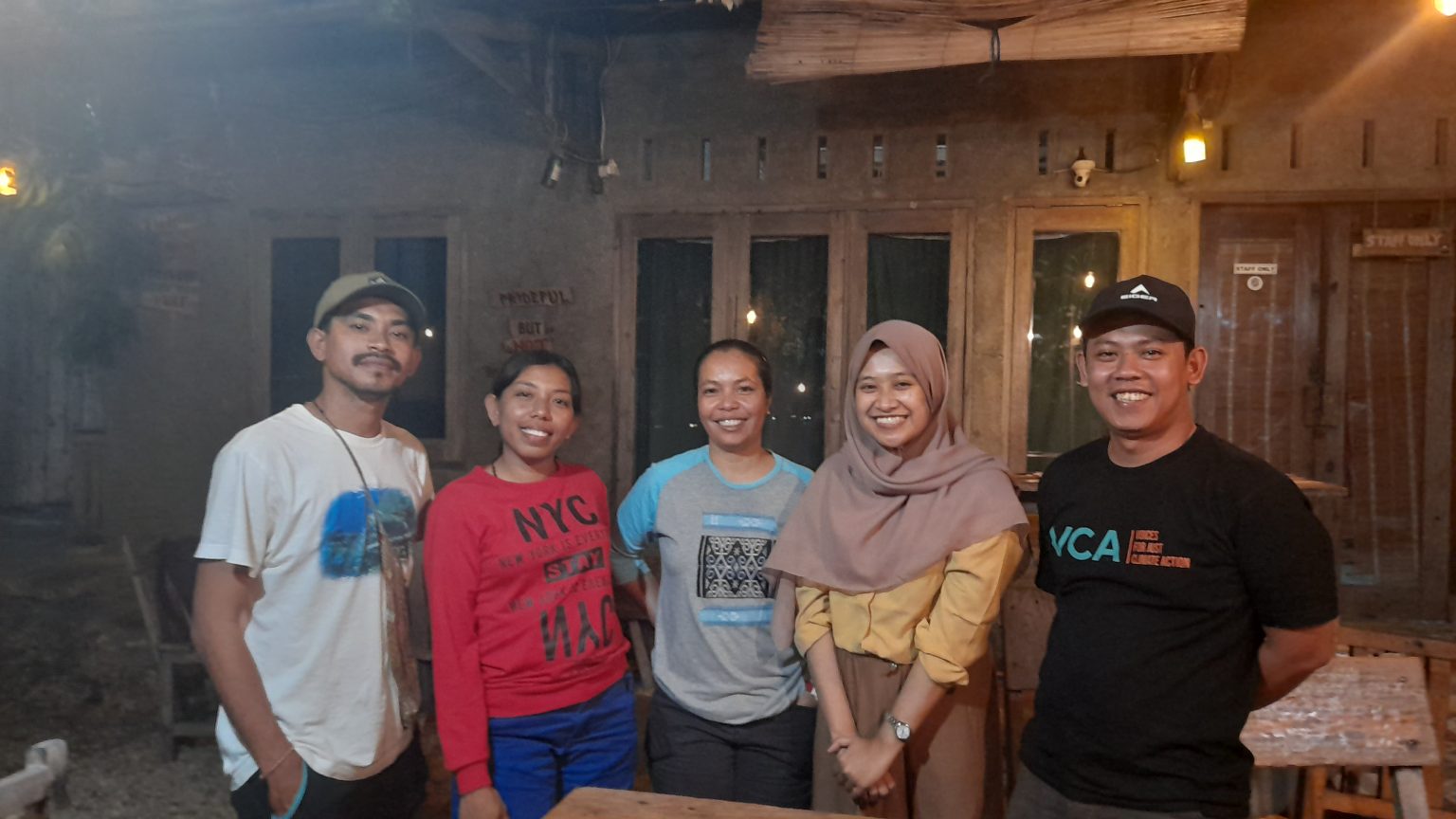 Foto bersama Radith Giantiano (paling kiri) dari XR Kupang/Eties Kurniawati