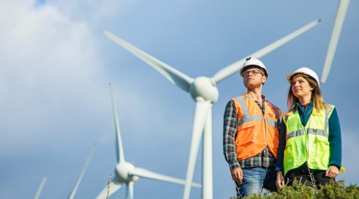 Peluang green jobs melalui energi terbarukan menjadi masa depan Indonesia/Getty Images Signature