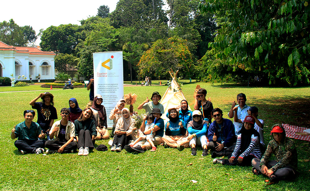 Foto bersama seluruh peserta di Kebun Raya Bogor/Nusunrise