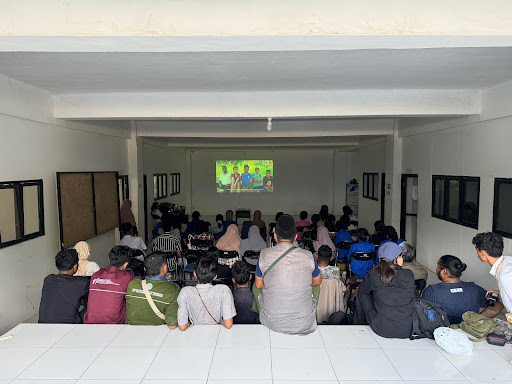 Peserta acara nonton bareng di Universitas Muhammadiyah Maumere/Ridwan Arif